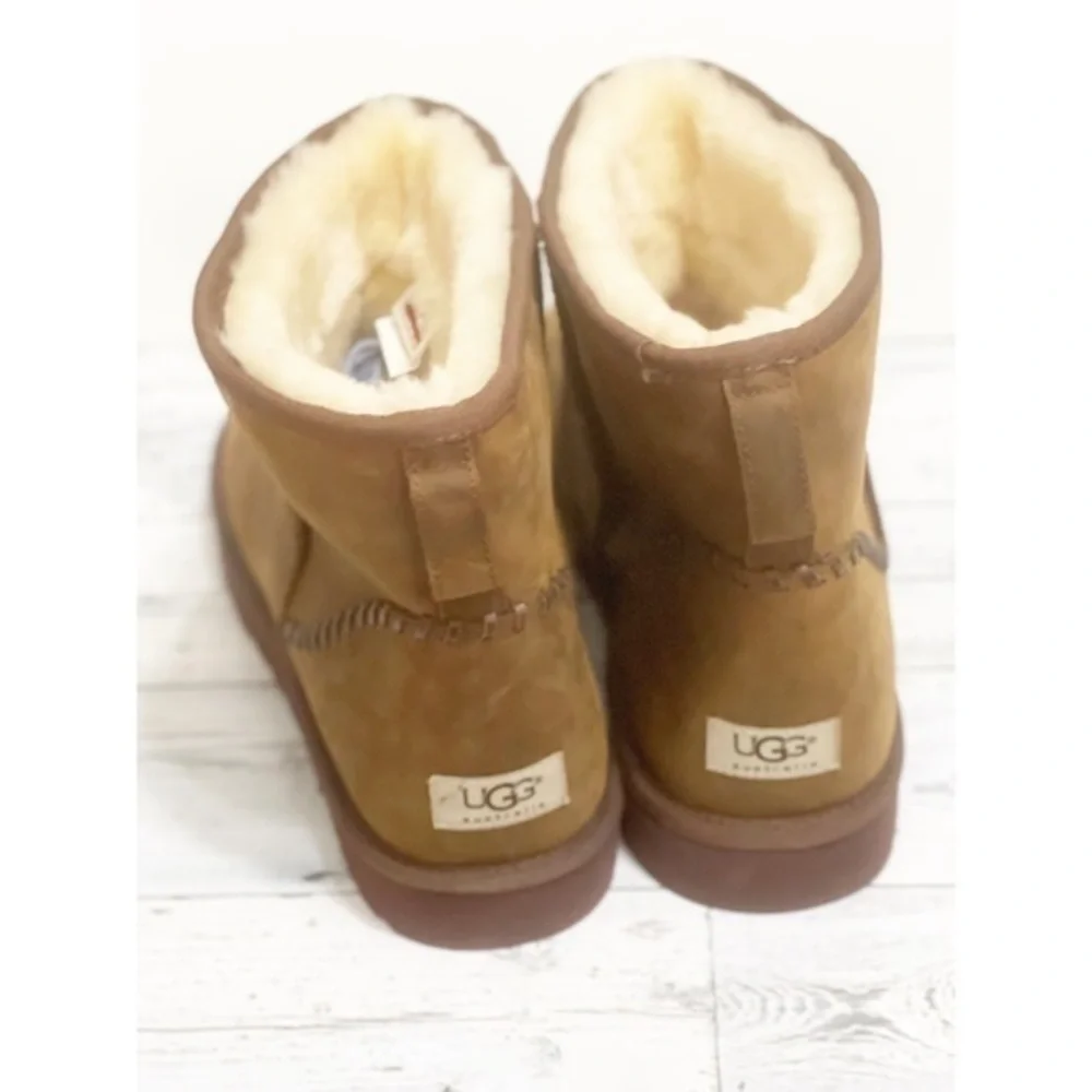 Ugg Men’s Classic Mini Bomber Leather Boots Sz 14